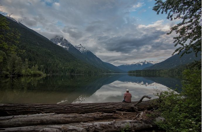 4 Mountain Survival Essentials For A Quick Shelter Set-up